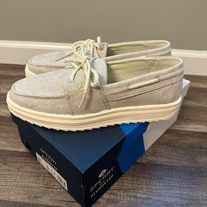 SPERRY WOMENS CRUISE PLUSHSTEP BOAT SHOE - NATURAL